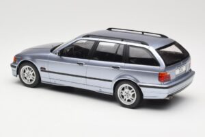 BMW 3 Series E36 Touring Blue Metallic MCG 1:18 MCG18365 Kov – obrázek 5 z 6