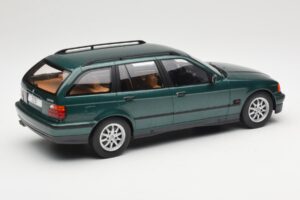 BMW 3 Series E36 Touring Green Metallic MCG 1:18 MCG18366 Kov – obrázek 2 z 6
