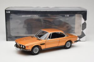 BMW 3.0 CSi E9 Gold Metallic Minichamps 1:18 180029027 Kov – obrázek 8 z 8