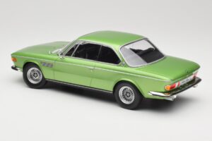BMW 3.0 CSi E9 Green Metallic Minichamps 1:18 155028034 Kov – obrázek 5 z 6