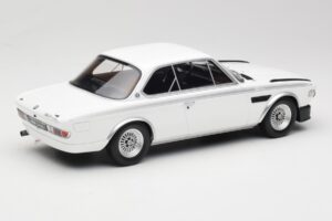 BMW 3.0 CSL E9 Chamonix White Otto 1:18 OT1145 Pryskyřice – obrázek 2 z 6