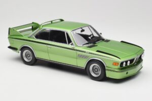 BMW 3.0 CSL E9 Green Metallic Minichamps 1:18 155028132 Kov – obrázek 4 z 6