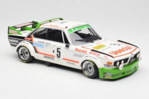 BMW 3.0 CSL E9 #5 Assoc Interim J-C. Chavan / A. Detrin Winners 24 Hours of Spa 1976 Minichamps 1:18 155762505 Kov – obrázek 4 z 6