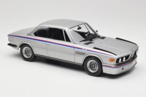 BMW 3.0 CSL E9 Polaris Silver Minichamps 1:18 155028135 Kov – obrázek 4 z 6