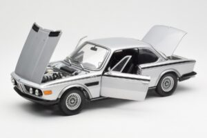 BMW 3.0 CSL E9 Stříbrný Minichamps 1:18 180029020 Kov – obrázek 2 z 8