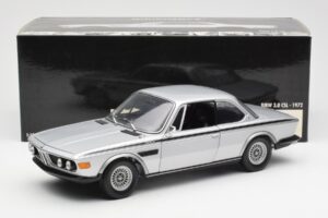 BMW 3.0 CSL E9 Stříbrný Minichamps 1:18 180029020 Kov – obrázek 8 z 8
