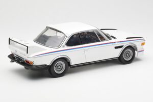 BMW 3.0 CSL E9 Se Sadou Spoilerů Bílý Minichamps 1:18 180029021 Kov – obrázek 3 z 8