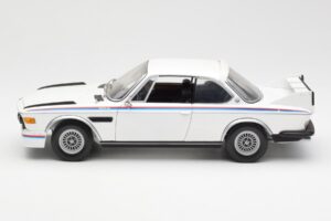 BMW 3.0 CSL E9 Se Sadou Spoilerů Bílý Minichamps 1:18 180029021 Kov – obrázek 4 z 8