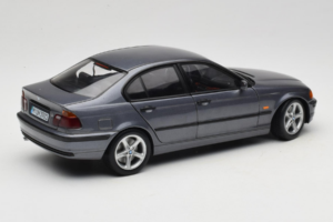 BMW 318i E46 Grey Metallic Dealerská Edice UT Models 1:18 80430028459 Kov – obrázek 3 z 8