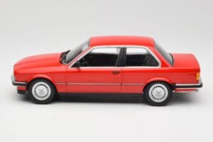 BMW 323i E21 Červený Minichamps 1:18 155026000 Kov – obrázek 3 z 6