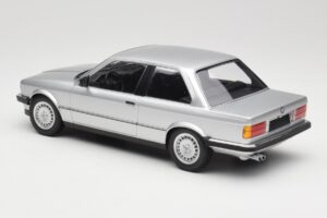 BMW 323i E21 Stříbrný Minichamps 1:18 155026001 Kov – obrázek 5 z 6
