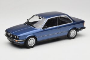 BMW 323i E30 Blue Metallic Minichamps 1:18 155026002 Kov
