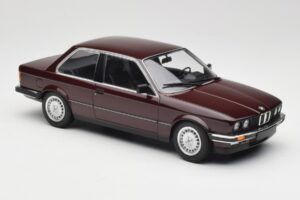 BMW 323i E30 Dark Red Metallic Minichamps 1:18 155026007 Kov – obrázek 4 z 6