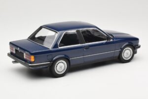 BMW 323i E30 Saturn Blue Minichamps 1:18 155026009 Kov – obrázek 2 z 6