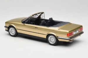 BMW 325i E30 Kabriolet Béžový MCG 1:18 MCG18544 Kov – obrázek 5 z 6