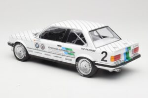 BMW 325i E30 #2 O. Manthey Vogelsang Automobile 3rd Place Eifel Race DTM 1986 Minichamps 1:18 155862602 Kov – obrázek 5 z 6