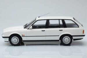 BMW 325i E30 Touring Bílý Limitovaná Edice Norev 1:18 183217 Kov – obrázek 3 z 6