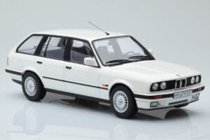 BMW 325i E30 Touring Bílý Limitovaná Edice Norev 1:18 183217 Kov – obrázek 4 z 6