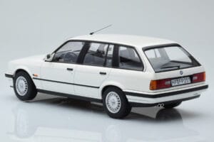 BMW 325i E30 Touring Bílý Limitovaná Edice Norev 1:18 183217 Kov – obrázek 5 z 6