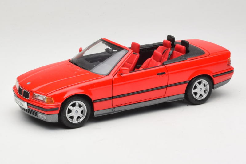 BMW 325i E36 Kabriolet Červený Maisto 1:18 50229 Kov