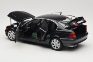 BMW 328i E46 Černý UT Models 1:18 80439422373 Kov – obrázek 5 z 8