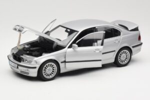 BMW 330i E46 Stříbrný UT 1:18 80430302328 Kov – obrázek 2 z 8