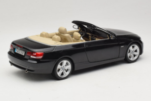 BMW 335i E93 Kabriolet Sapphire Black Kyosho 1:18 80430413375 Kov – obrázek 3 z 10