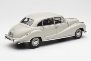 BMW 501 Cortina Šedý AUTOart 1:18 80430393098 Kov – obrázek 3 z 8