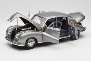 BMW 502 2.6 Luxus Silver Beige Metallic AUTOart 1:18 70591 Kov – obrázek 2 z 8