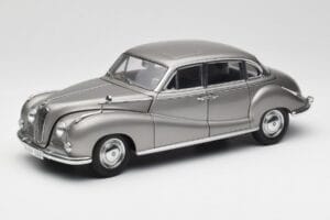 BMW 502 2.6 Luxus Silver Beige Metallic AUTOart 1:18 70591 Kov