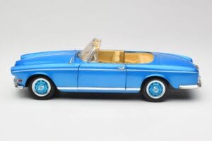 BMW 503 Cabriolet Riviera Blue Revell 1:18 08843 Kov – obrázek 5 z 9