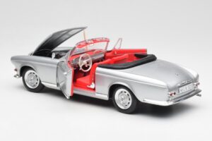 BMW 503 Stříbrný Revell 1:18 18787 Kov – obrázek 5 z 8