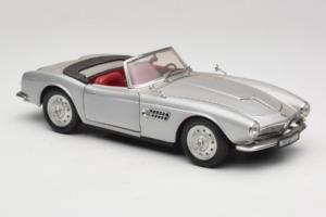 BMW 507 Kabriolet Stříbrný Revell 1:18 8829 Kov – obrázek 6 z 8
