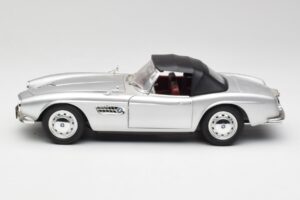 BMW 507 Stříbrný Revell 1:18 9034 Kov – obrázek 4 z 8