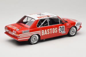 BMW 528i E28 #30 D. Quester / A. Hahne / E. Joosen 24 Hours of Spa Winner 1982 IXO 1:18 18RMC182A Kov – obrázek 2 z 6