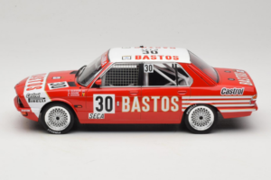 BMW 528i E28 #30 D. Quester / A. Hahne / E. Joosen 24 Hours of Spa Winner 1982 IXO 1:18 18RMC182A Kov – obrázek 3 z 6
