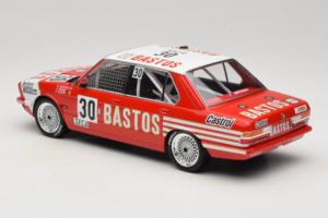 BMW 528i E28 #30 D. Quester / A. Hahne / E. Joosen 24 Hours of Spa Winner 1982 IXO 1:18 18RMC182A Kov – obrázek 5 z 6