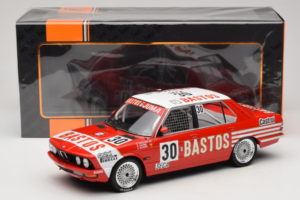 BMW 528i E28 #30 D. Quester / A. Hahne / E. Joosen 24 Hours of Spa Winner 1982 IXO 1:18 18RMC182A Kov – obrázek 6 z 6