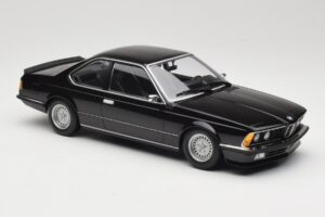 BMW 635 CSi E24 Black Metallic Minichamps 1:18 155028104 Kov – obrázek 4 z 6