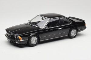 BMW 635 CSi E24 Black Metallic Minichamps 1:18 155028104 Kov