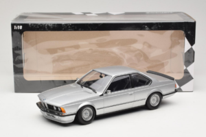 BMW 635 CSi E24 Stříbrný Minichamps 1:18 155028107 Kov – obrázek 6 z 6