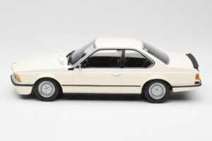 BMW 635 CSi E24 Bílý Minichamps 1:18 155028102 Kov – obrázek 3 z 6
