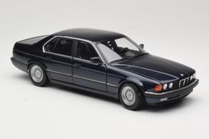 BMW 730i E32 Modrý Metallic Minichamps 1:18 100023006 Kov – obrázek 6 z 8