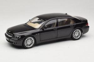 BMW 760Li E66 Individual Černý Kyosho 1:18 08573RB Kov