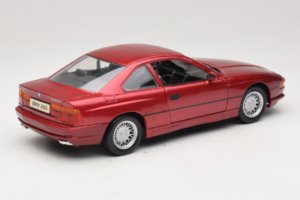 BMW 850i E31 Červený Tchibo 1:18 36157 Kov – obrázek 3 z 8