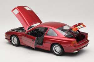BMW 850i E31 Červený Tchibo 1:18 36157 Kov – obrázek 5 z 8