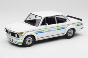 BMW Alpina 2002 E10 Turbo Bílý MCG 1:18 MCG18409-R Kov