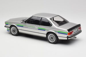 BMW Alpina B7 Turbo E24 Polaris Silver MCG 1:18 MCG18234 Kov – obrázek 5 z 6