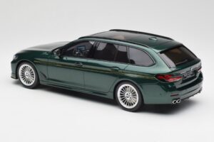 BMW Alpina B5 G31 Touring Zelený GT Spirit 1:18 GT475 Pryskyřice – obrázek 3 z 5