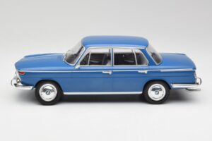BMW 2000 Tilux E120 Caribe Modrý MCG 1:18 MCG18291 Kov – obrázek 3 z 6